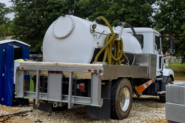 Best Luxury portable toilet rental  in Tecumseh, MI