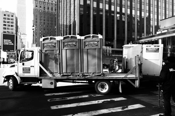 Best Porta potty rental near me  in Tecumseh, MI
